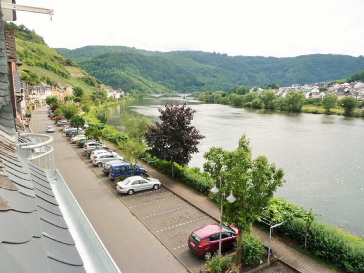 Mosel Ausblick Apartamento Zell an der Mosel Exterior foto