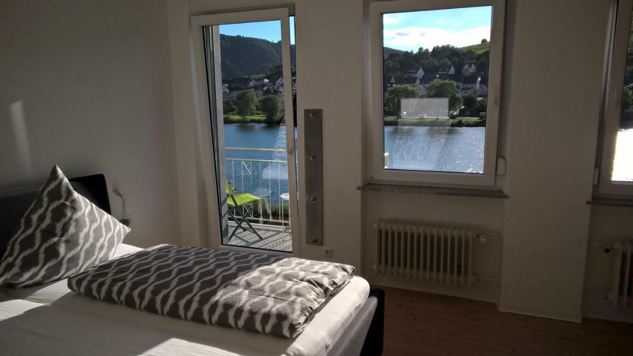 Mosel Ausblick Apartamento Zell an der Mosel Exterior foto