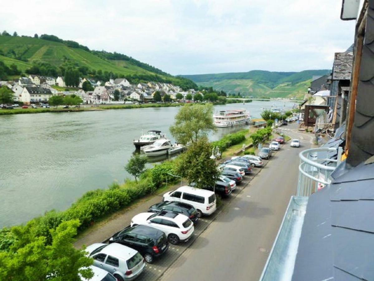 Mosel Ausblick Apartamento Zell an der Mosel Exterior foto